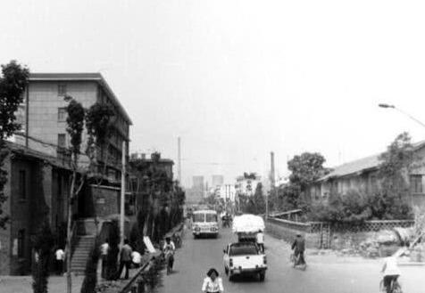 现在多少家产才相当于30年前的“万元户”？