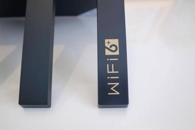 人生第一款WiFi6路由：华为路由AX3 Pro评测