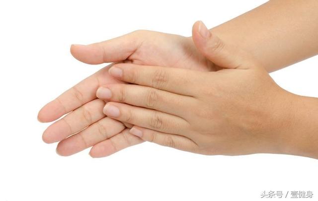 手指脱皮怎么回事？4种常见病因，帮你找到脱皮“真凶”！