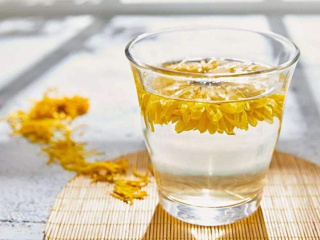 常喝菊花茶有5大功效和作用，哪些人群不宜饮用菊花茶？