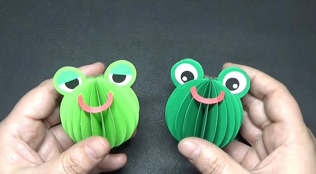 儿童手工小课堂，带你学习如何制作小青蛙的方法，又萌又可爱！