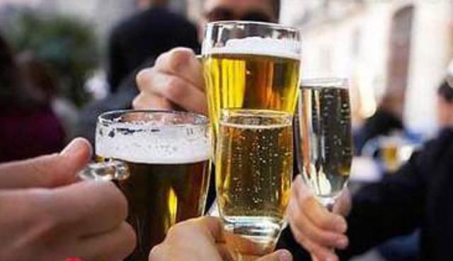 “罐装”和“瓶装”啤酒有哪些区别？知道后，买酒不吃亏！