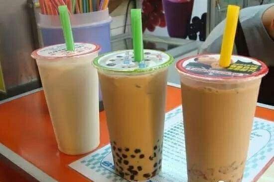 还记得那些在小学门口摆的小吃吗？不贵而且好吃！