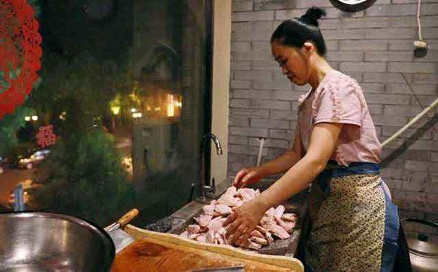 女人能做什么赚钱（在家兼职赚钱日结的工作）