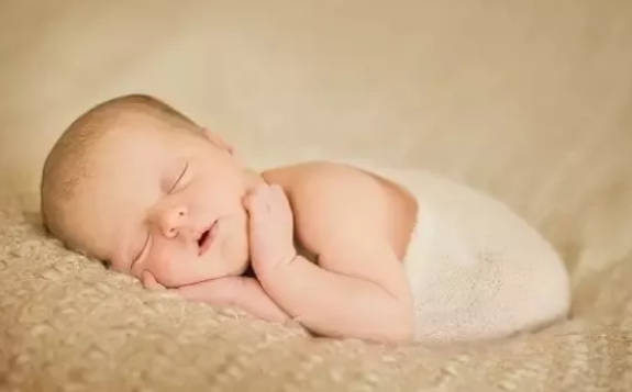 宝宝睡凉席腹泻怎么办2018 宝宝睡凉席腹泻怎么预防