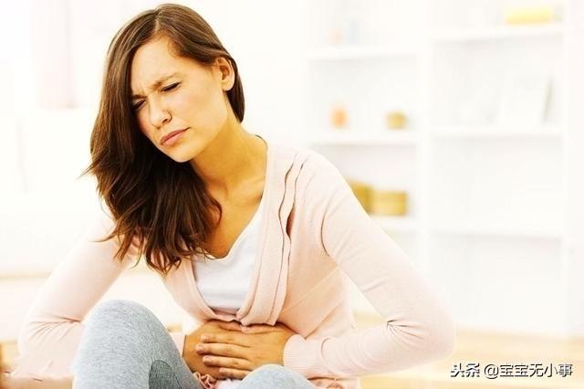 怀孕早期，孕妇若有这4种症状，可能是宫外孕的信号