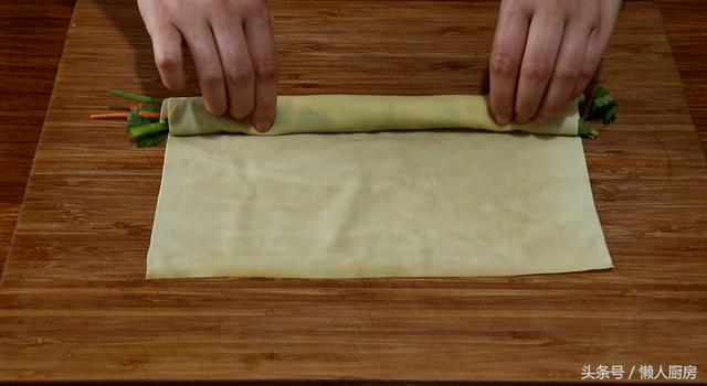 教你京酱肉丝的家常做法，肉丝嫩滑，酱香浓郁，简单摆盘更好看