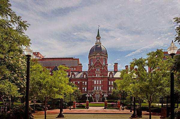 美国大学托福分数线及其他申请条件