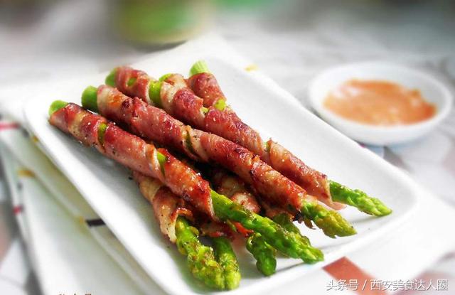 蔬菜之王芦笋的10种做法，好吃易做快收藏了吧！