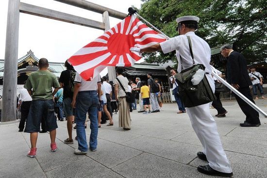 日本首相菅义伟向靖国神社献祭品-靖国神社到底是什么