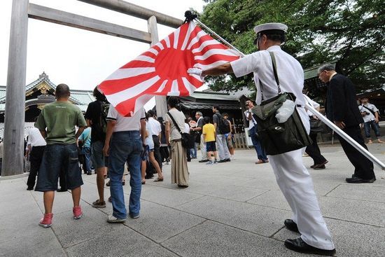 日本首相菅义伟向靖国神社献祭品-靖国神社到底是什么