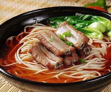 它是江南天下第一面，是镇江三怪之一，回头率超高的美食