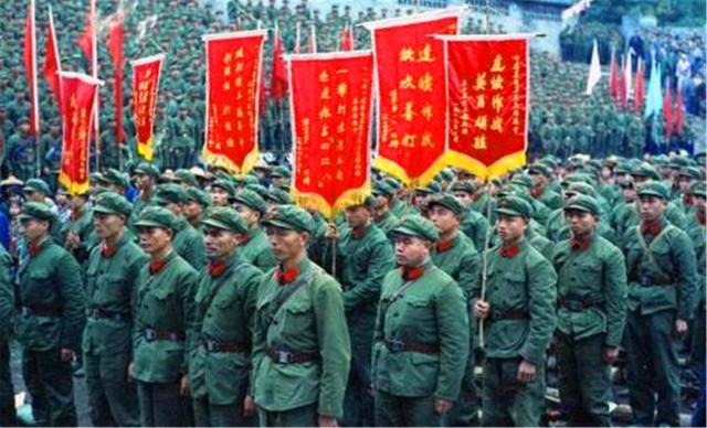 越南和美国打了20年，为何却挡不住解放军一个月？