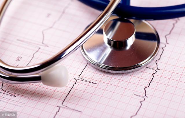 心电图报告上的窦性心律不齐是什么意思？有两类人需要注意