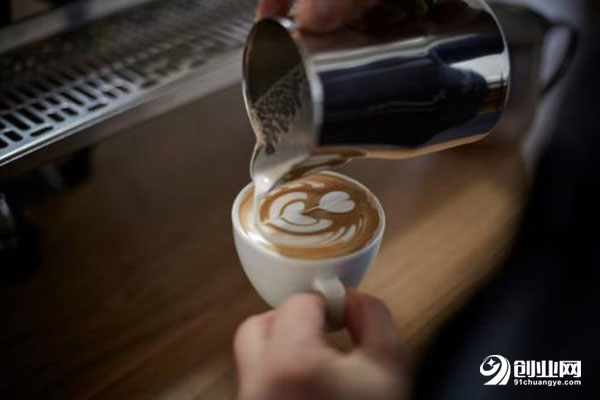 HelloCafe咖啡一年能赚几多钱?加盟本钱多吗?