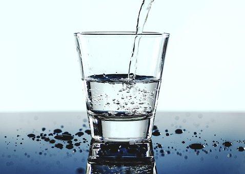 人一天要喝多少水才算健康？