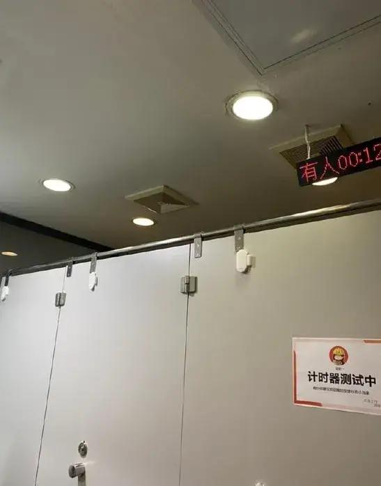 蚂蚁上市人均财富自由！而我到现在还没能「带薪拉屎」自由...