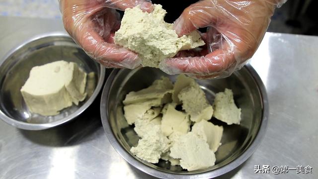 鸡汤怎么炖才好喝有诀窍，学会这个做法，汤鲜味美，营养又解馋