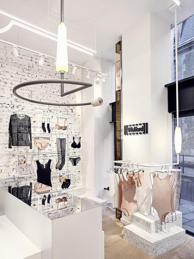 室内设计：法国著名的内衣及袜业品牌Wolford商店