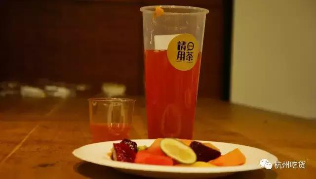我们喝了杭州市面上12款水果茶，喜茶果然不出意外